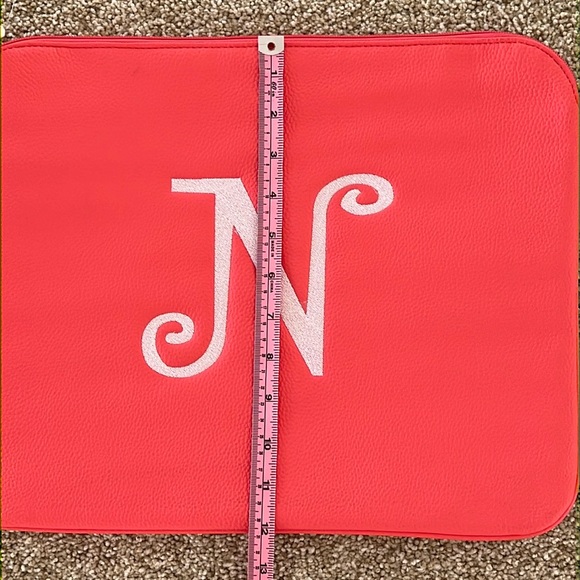Jewell by Thirty-One Laptop or Ipad Case or Sleeve, Coral, Initial N - Picture 7 of 7